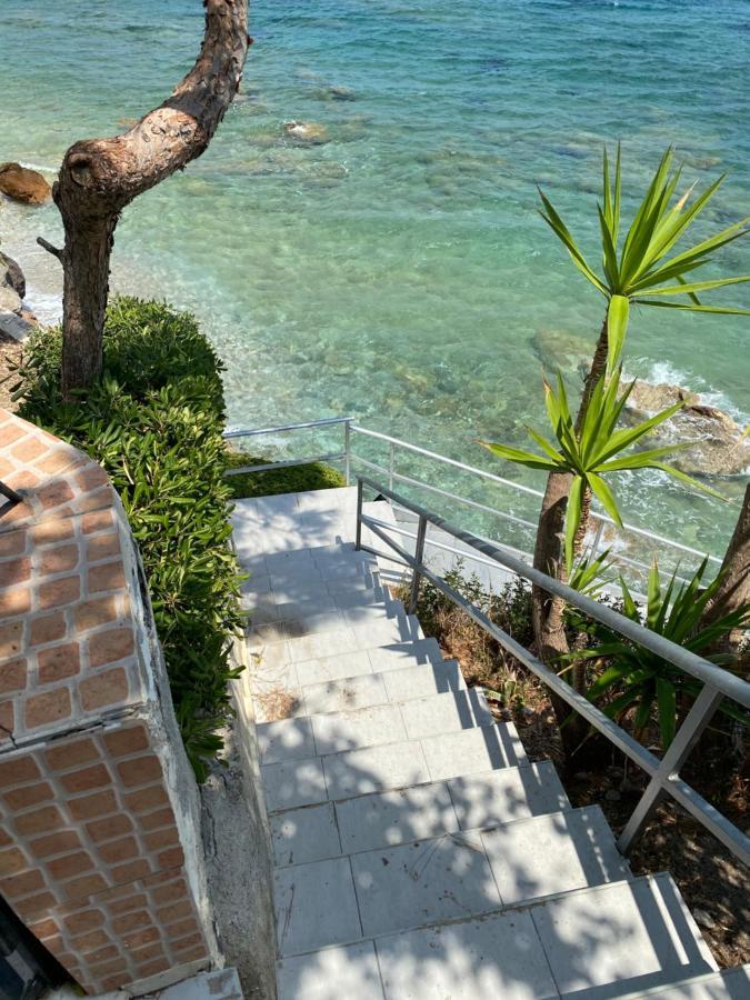 Beautiful House In Front Of The Sea Daire Gazi Dış mekan fotoğraf
